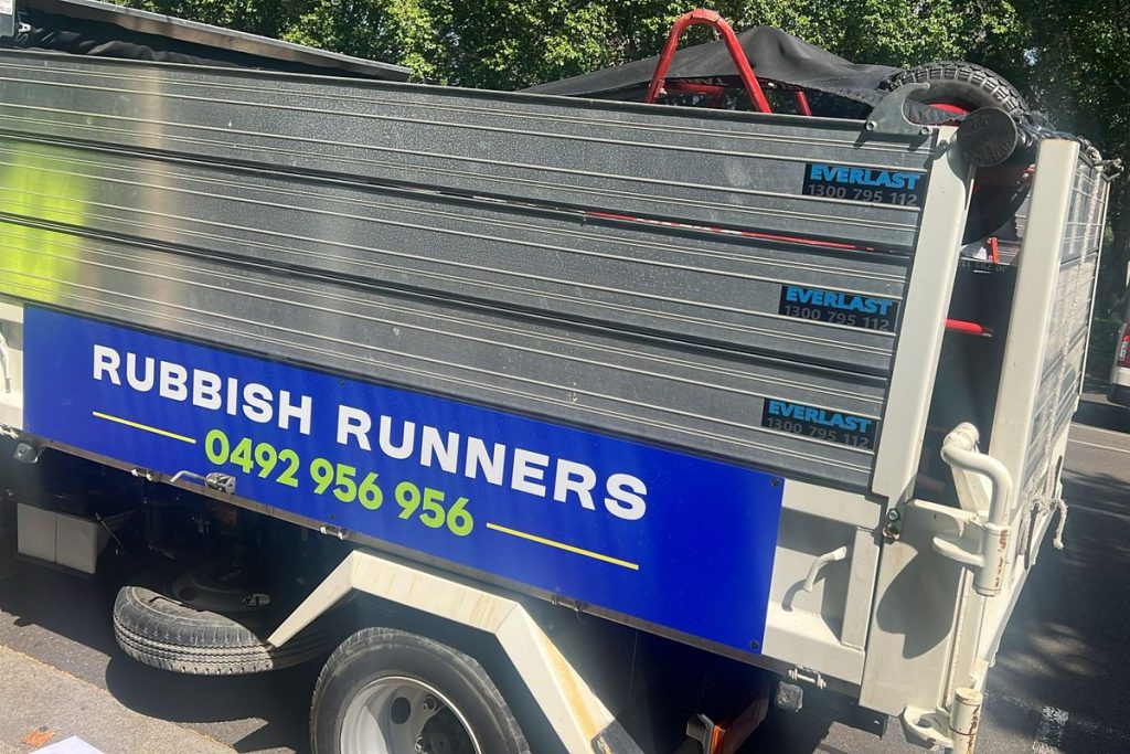 Rubbish Runners tipper truck, the alternative to hiring a skip bin